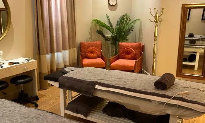 60-Minute Full Body Massage at 51 on Roodebloem