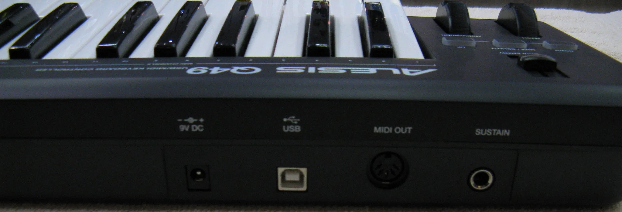 Alesis Q49 USB/Midi Keyboard Controller