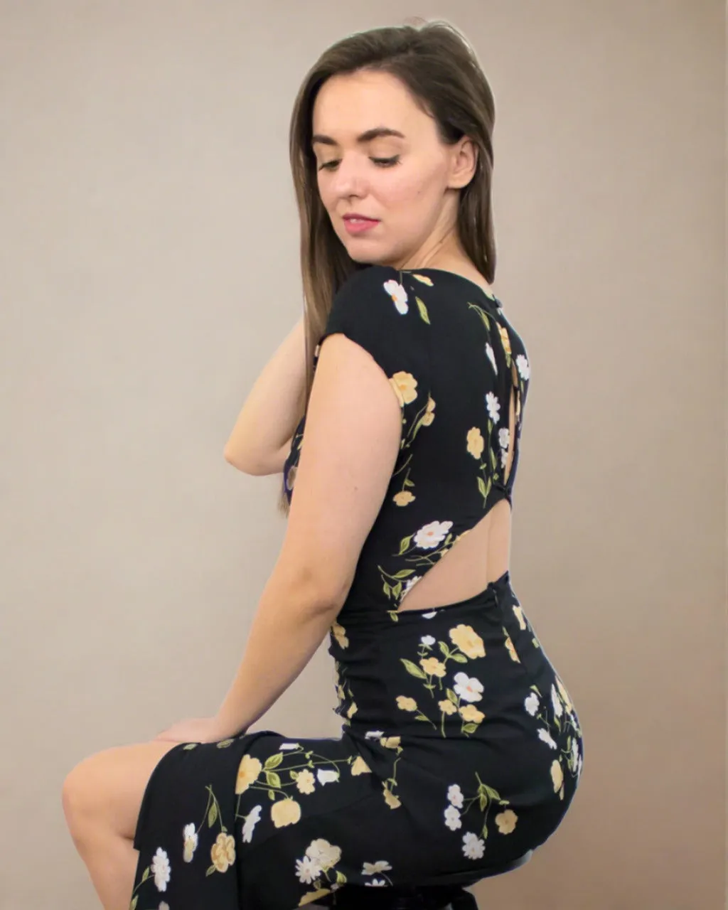 Amelia Black Midi Dress with V Neck - Black Cocktail Dress