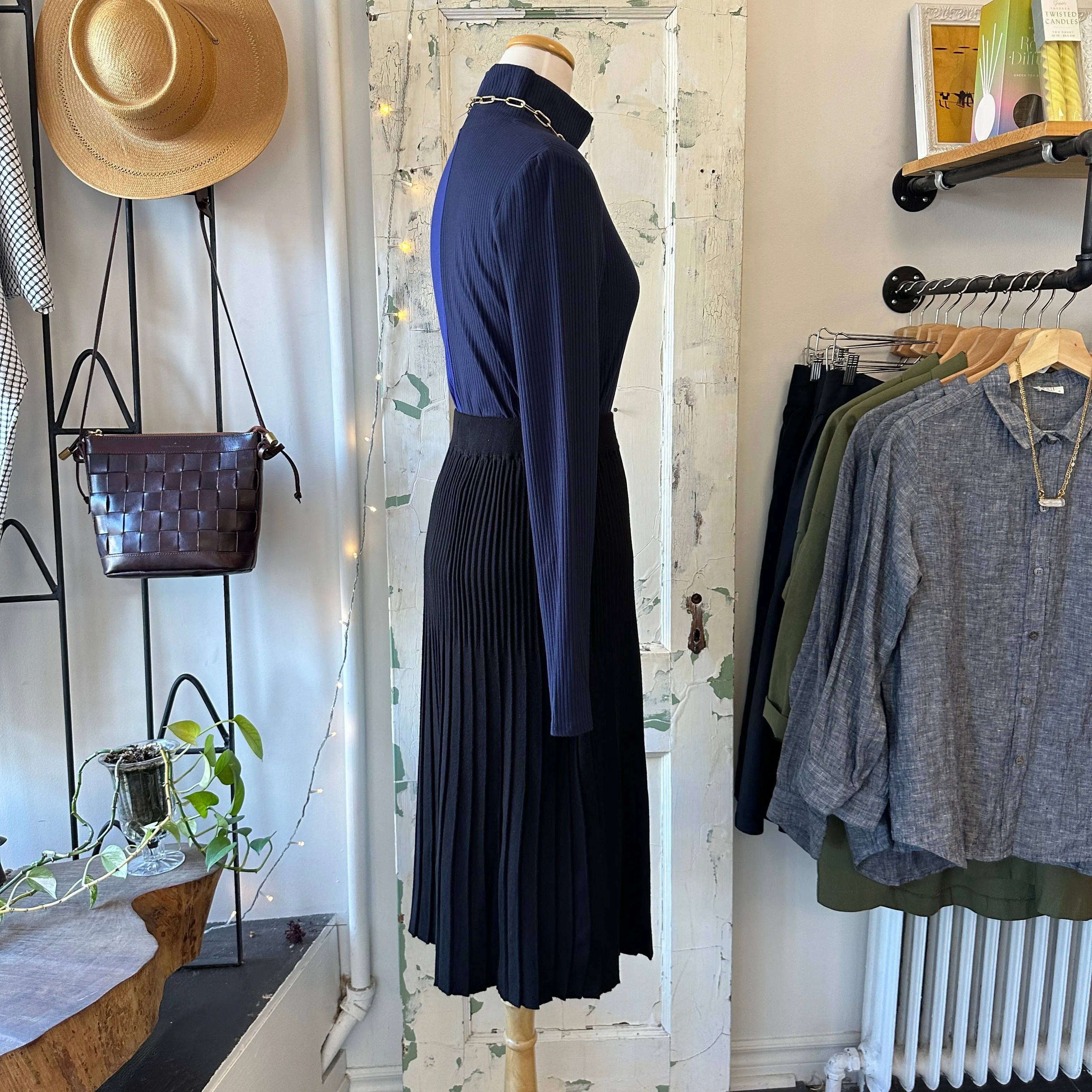 Atelier Reve // Masia Skirt Black