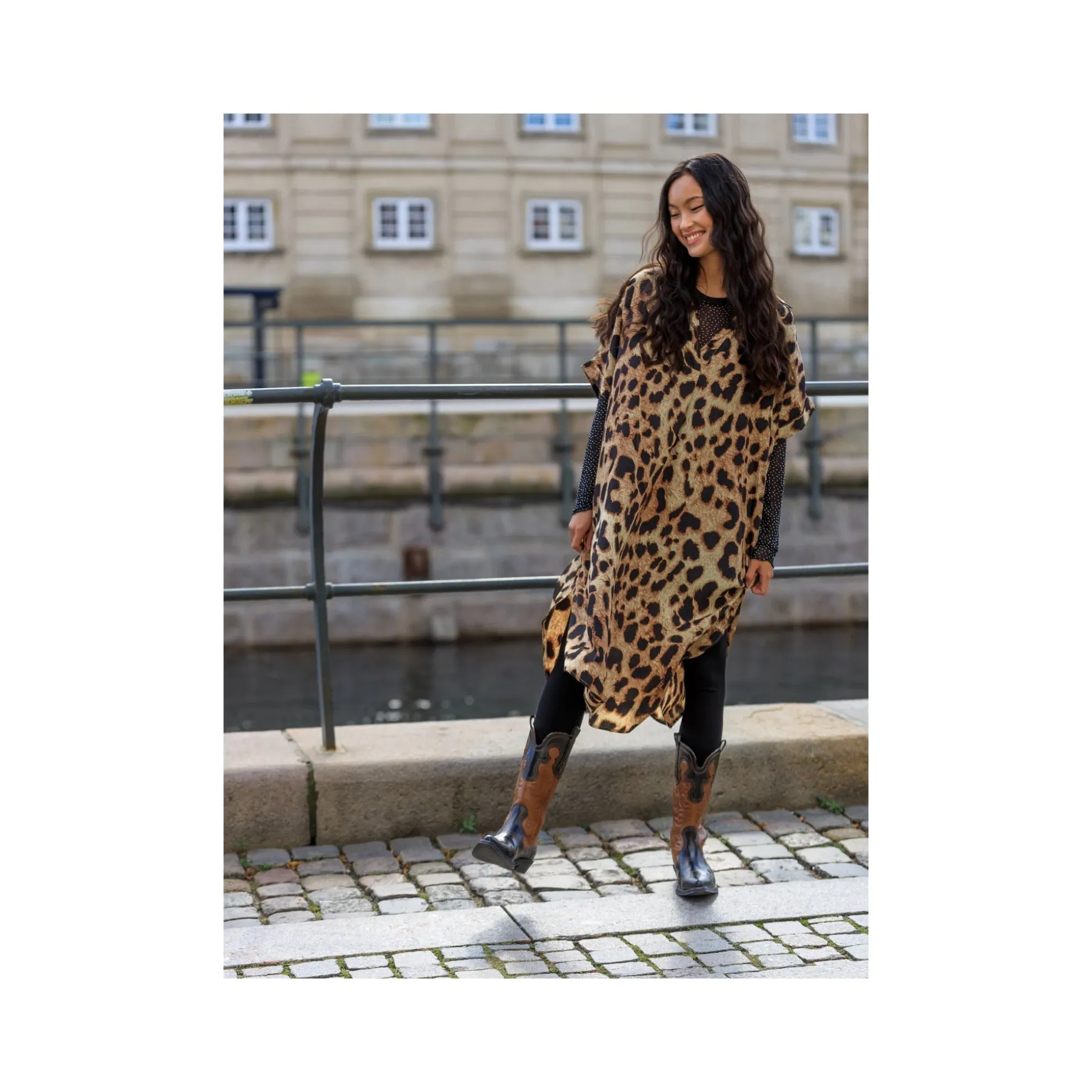 Black Colour Luna Kaftan Tunic