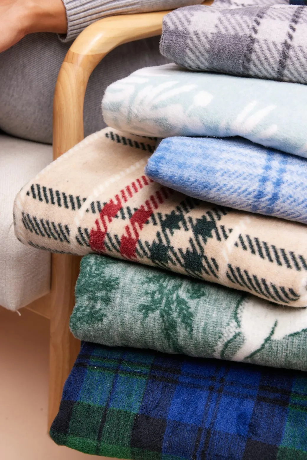 Eggnog Plaid Midi Blanket