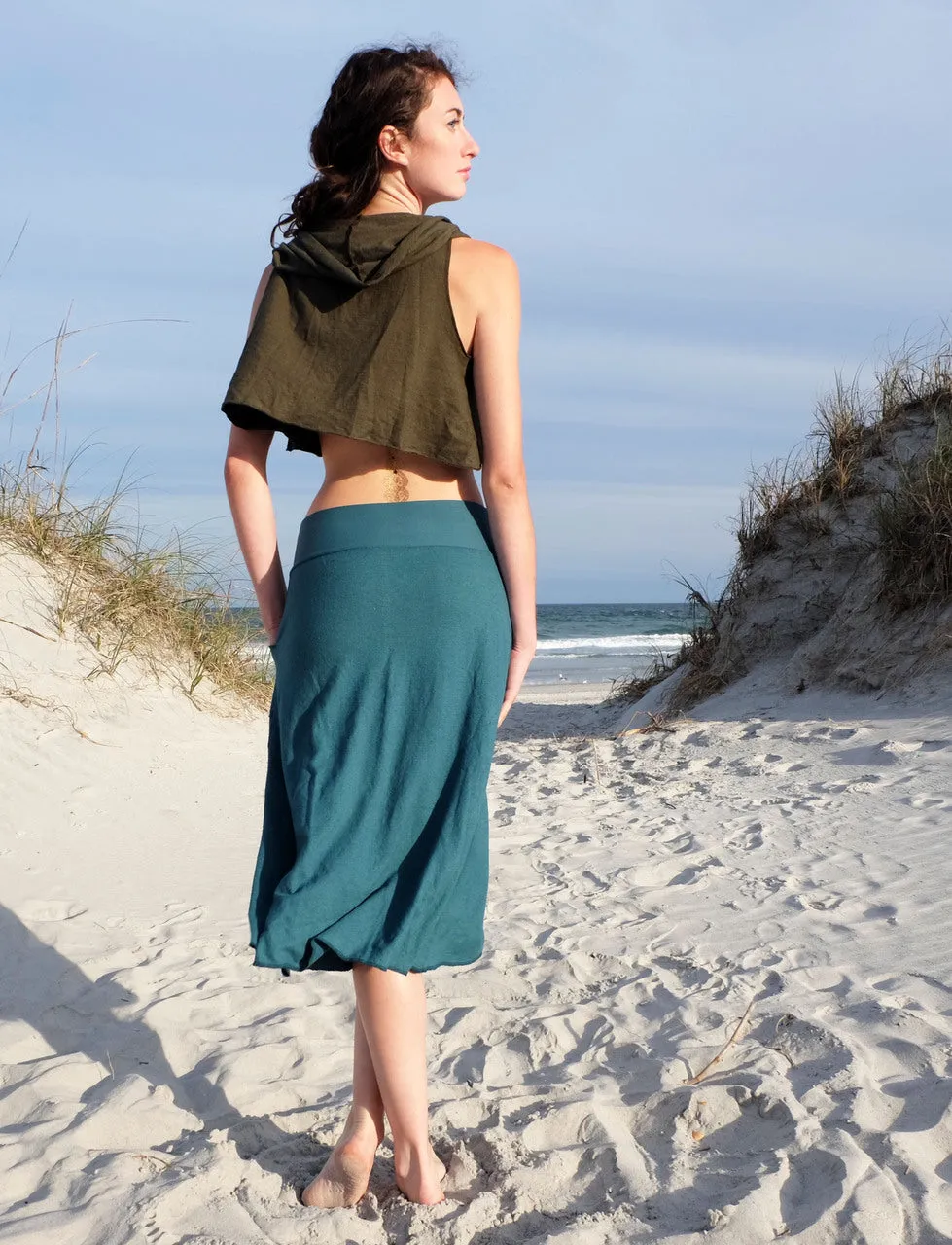 Kangaroo Pocket Simplicity Below Knee Skirt