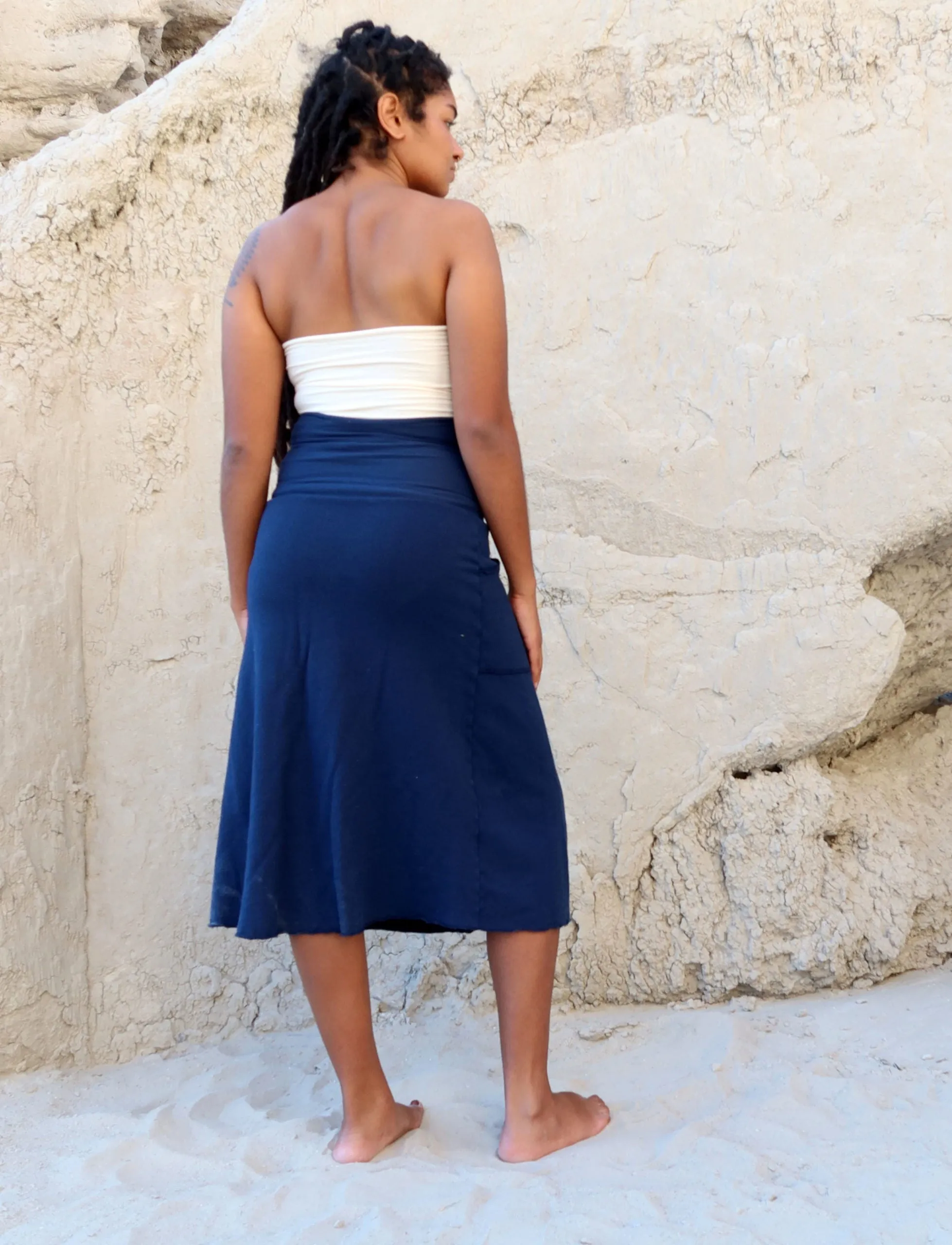 Kangaroo Pocket Simplicity Below Knee Skirt