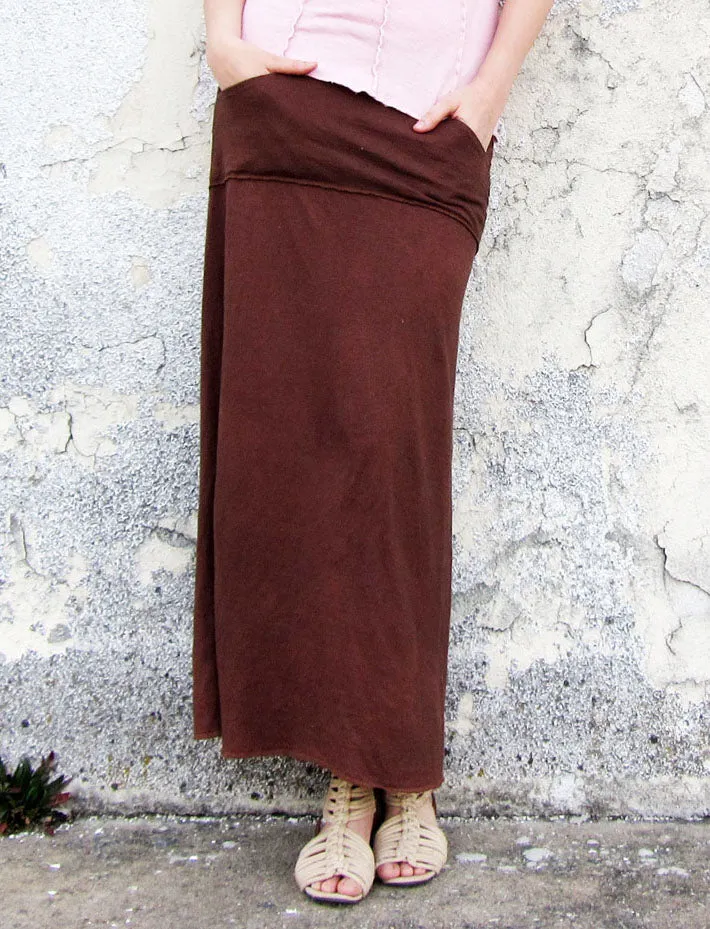 Kangaroo Pocket Simplicity Long Skirt