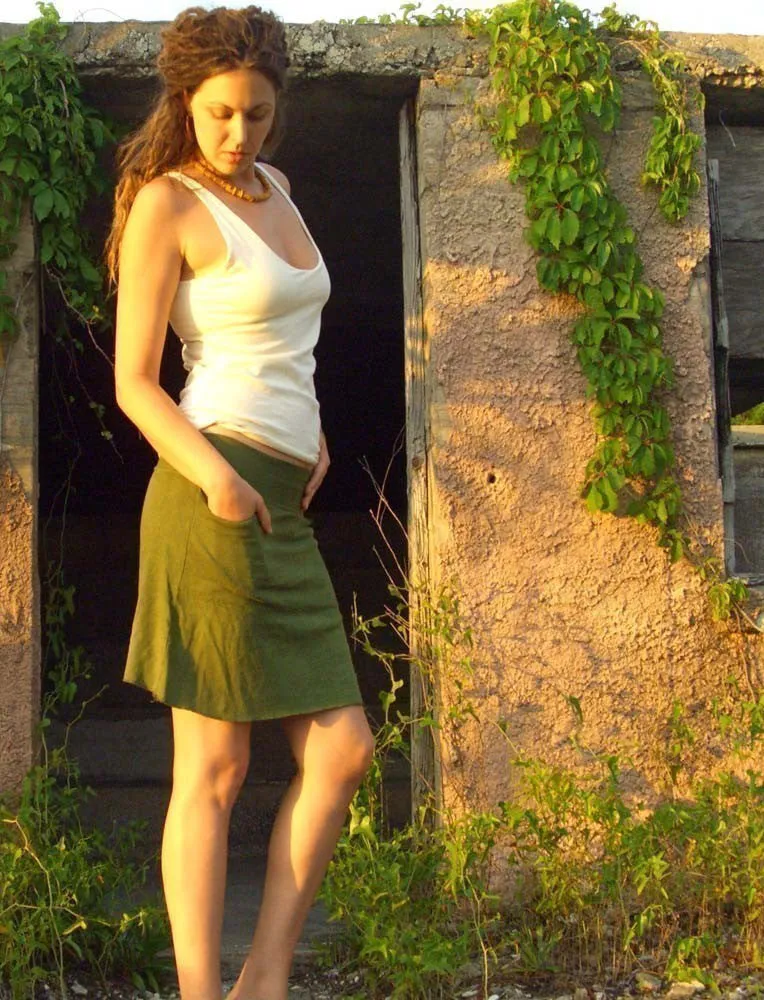 Kangaroo Pocket Simplicity Short Skirt