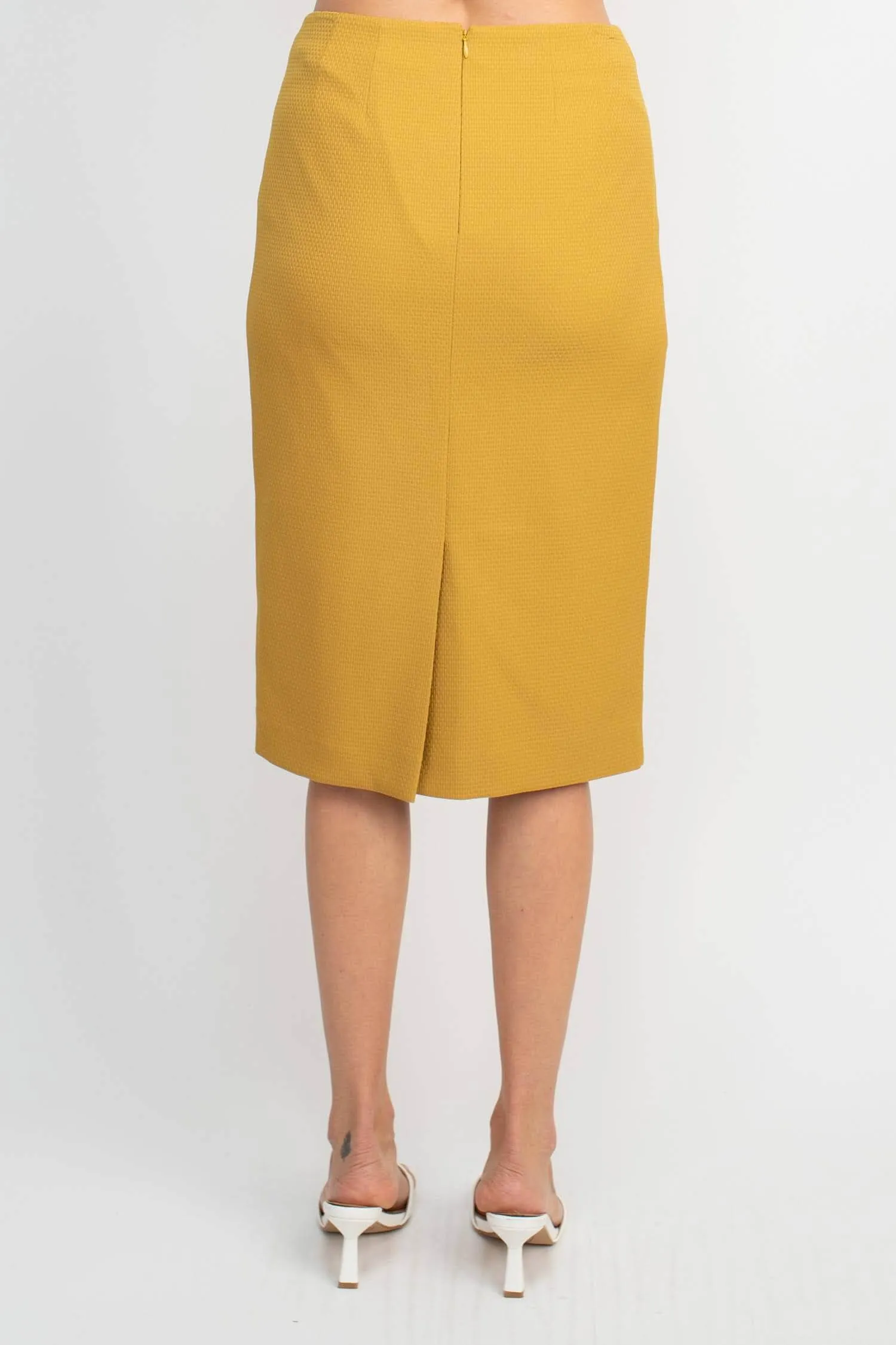 Le Suit Notched Collar 3 Button Flap Pocket Square Texture Jacket with Zipper Back Skimmer Skirt  (Two Piece)