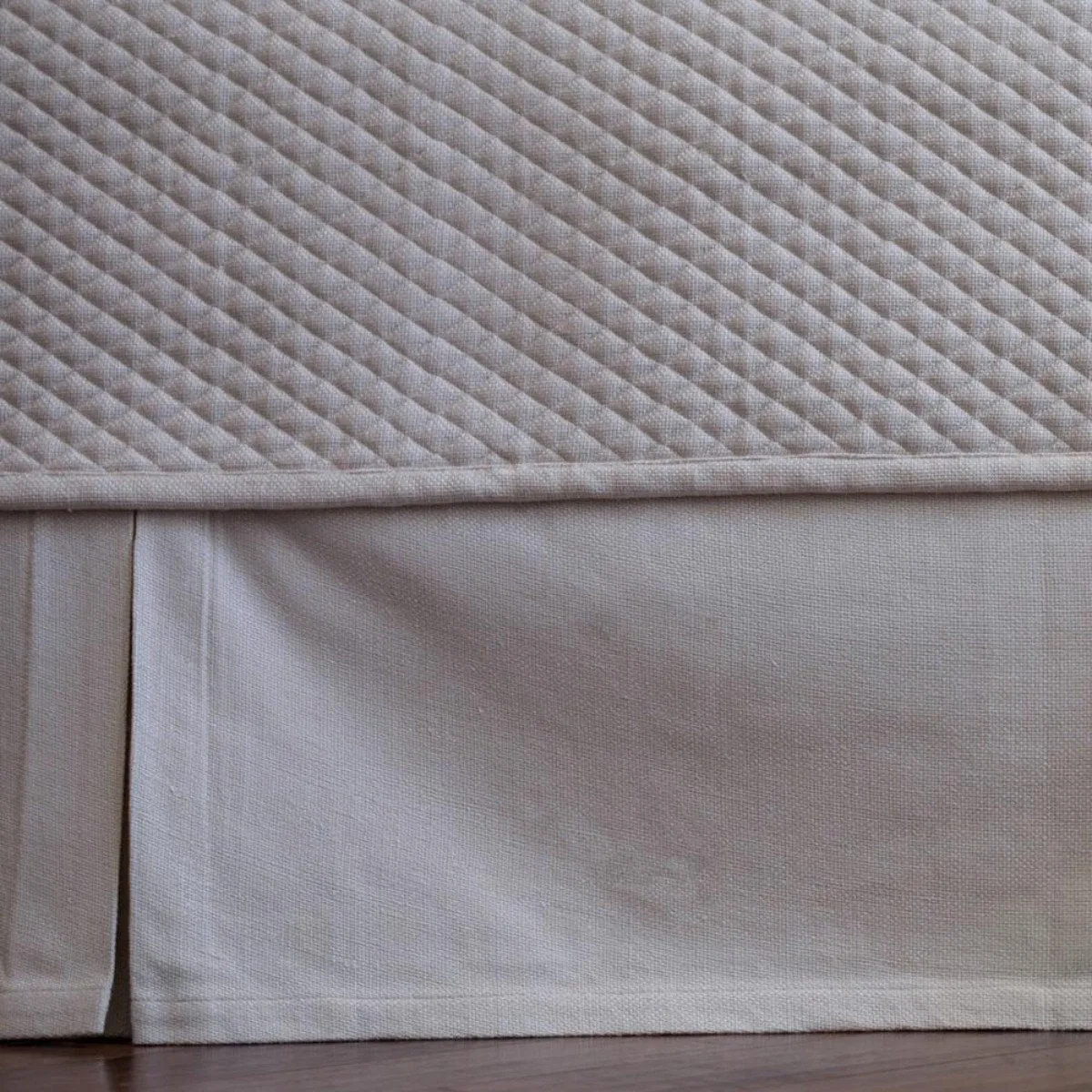 Lili Alessandra Laurie Tailored Bed Skirt