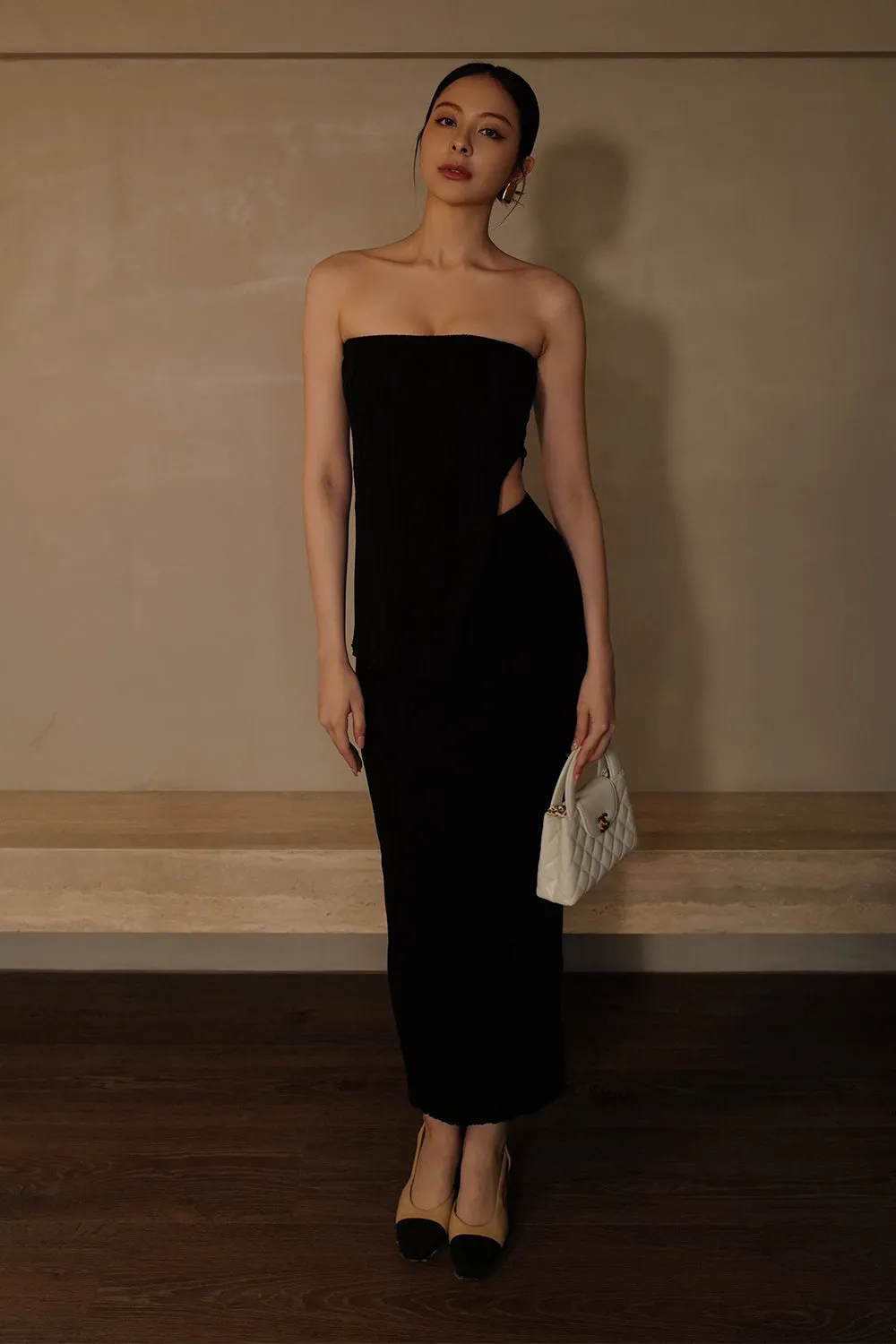 坑條針織側開岔裙<br>Wide Ribbed Knit Midi Skirt With Slit