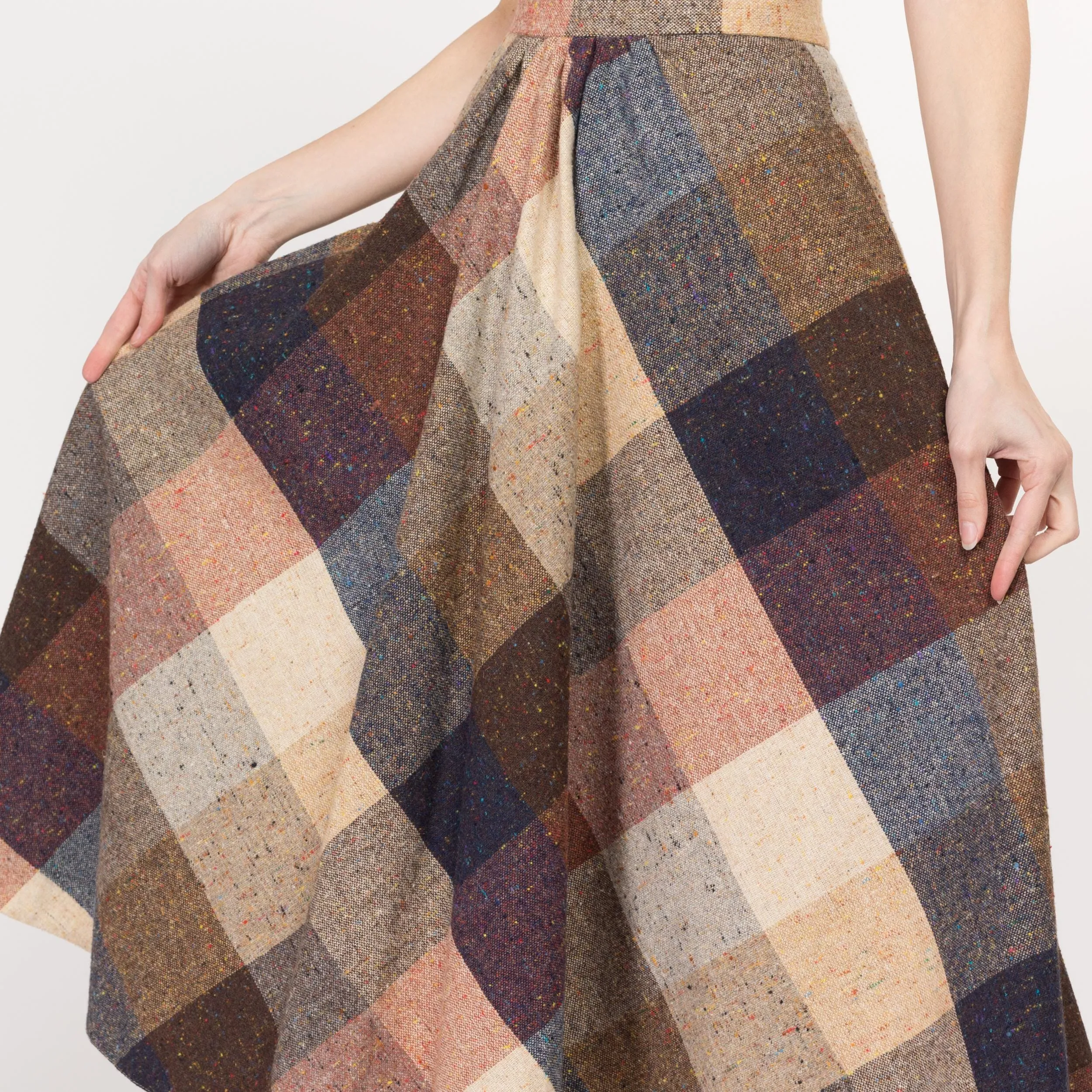 Medium 70s Earth Tone Flecked Plaid Schoolgirl Midi Skirt 27.5""