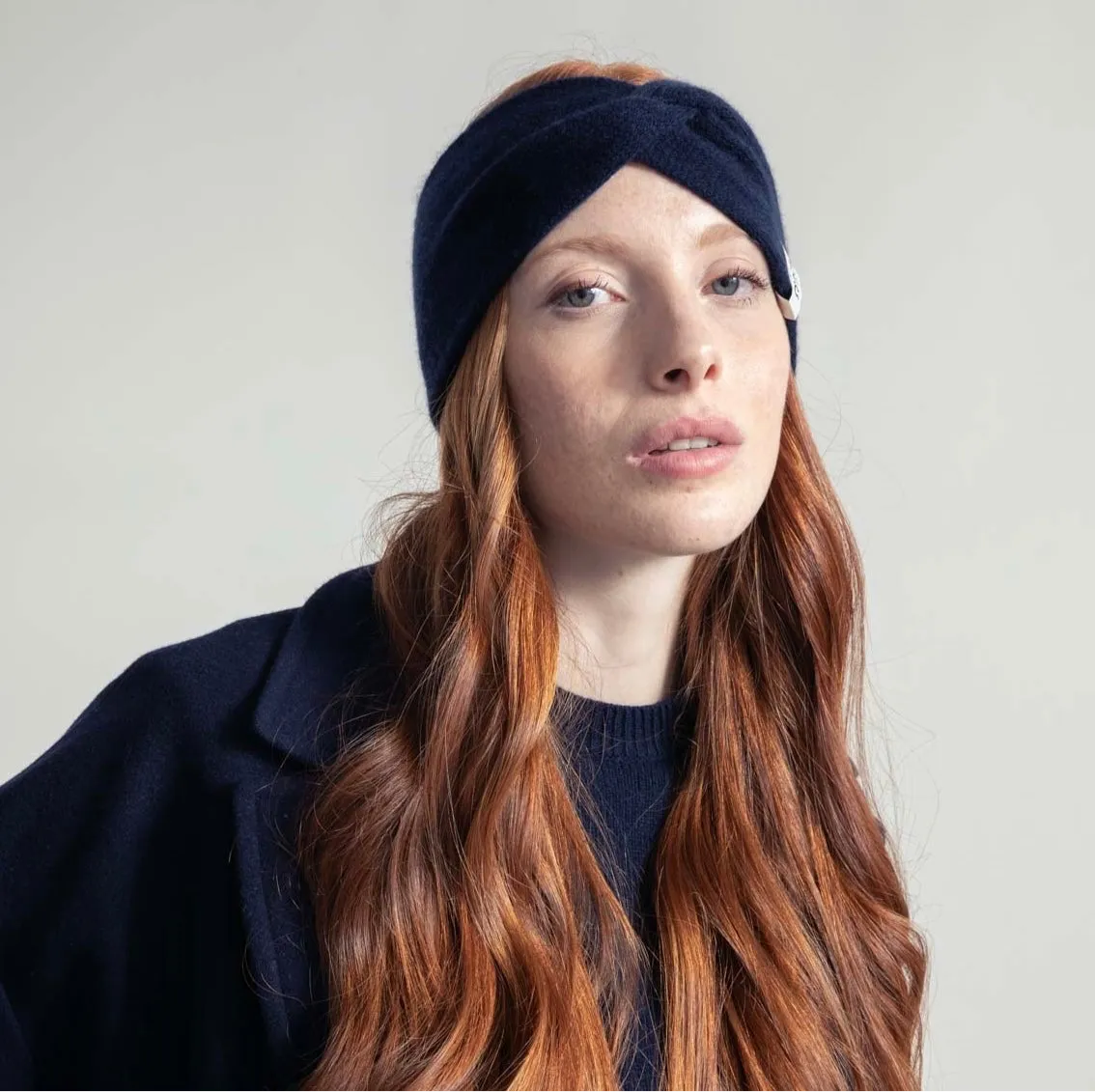 Nadia fascia per capelli in cashmere rigenerato