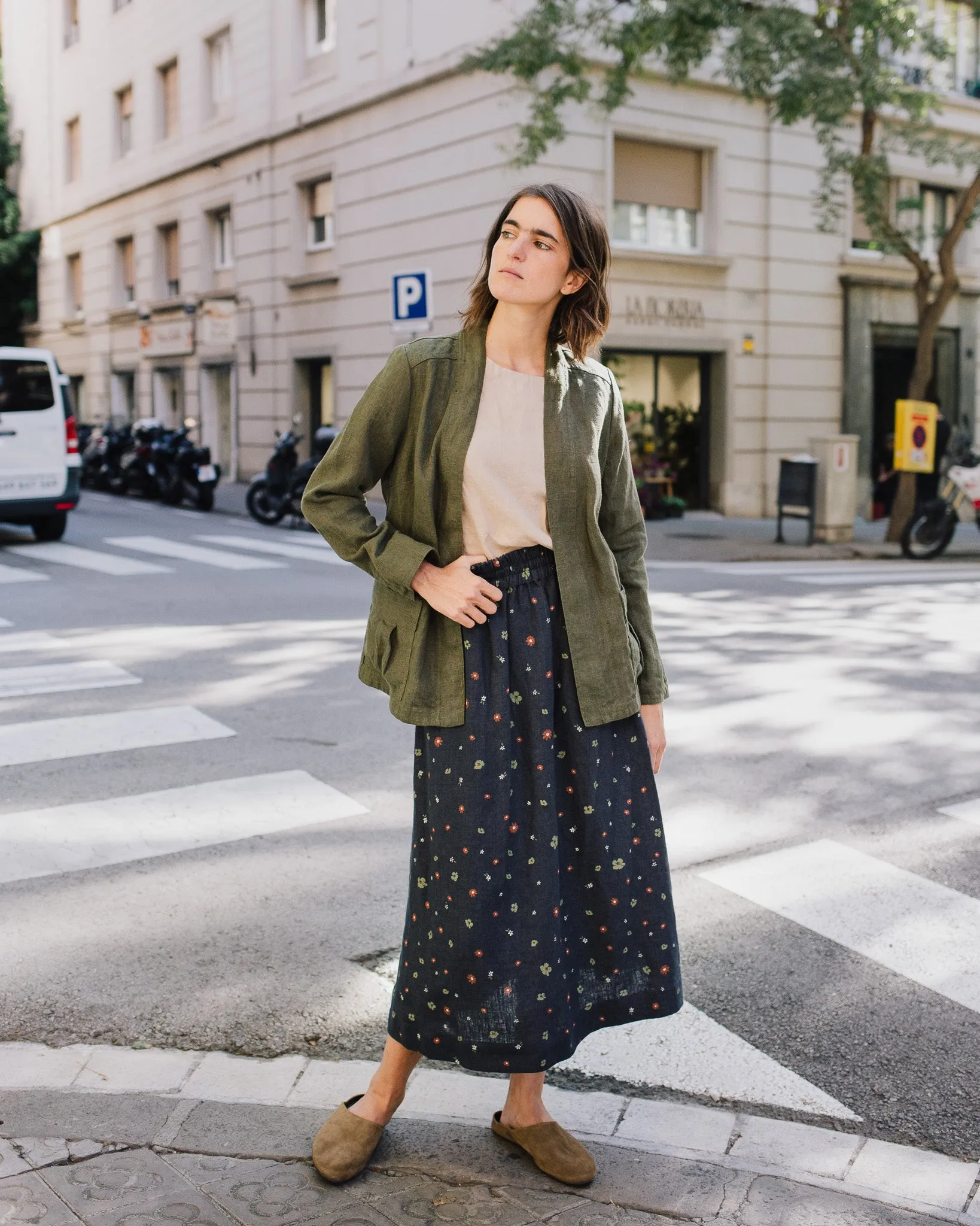 R: SION gathered linen skirt (Size: M; Color: Idyllic Burgundy)