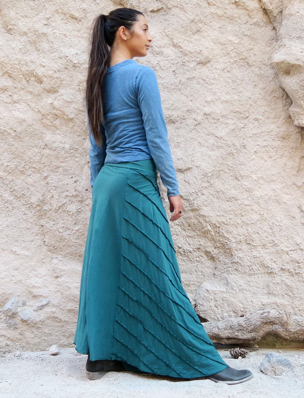 Raven Simplicity Long Skirt