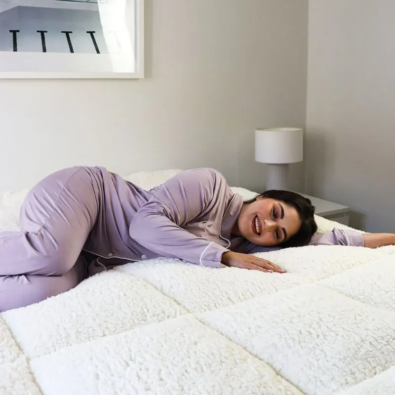Sienna Living Luxury Hotel 1500GSM Reversible Cooling Mattress Topper