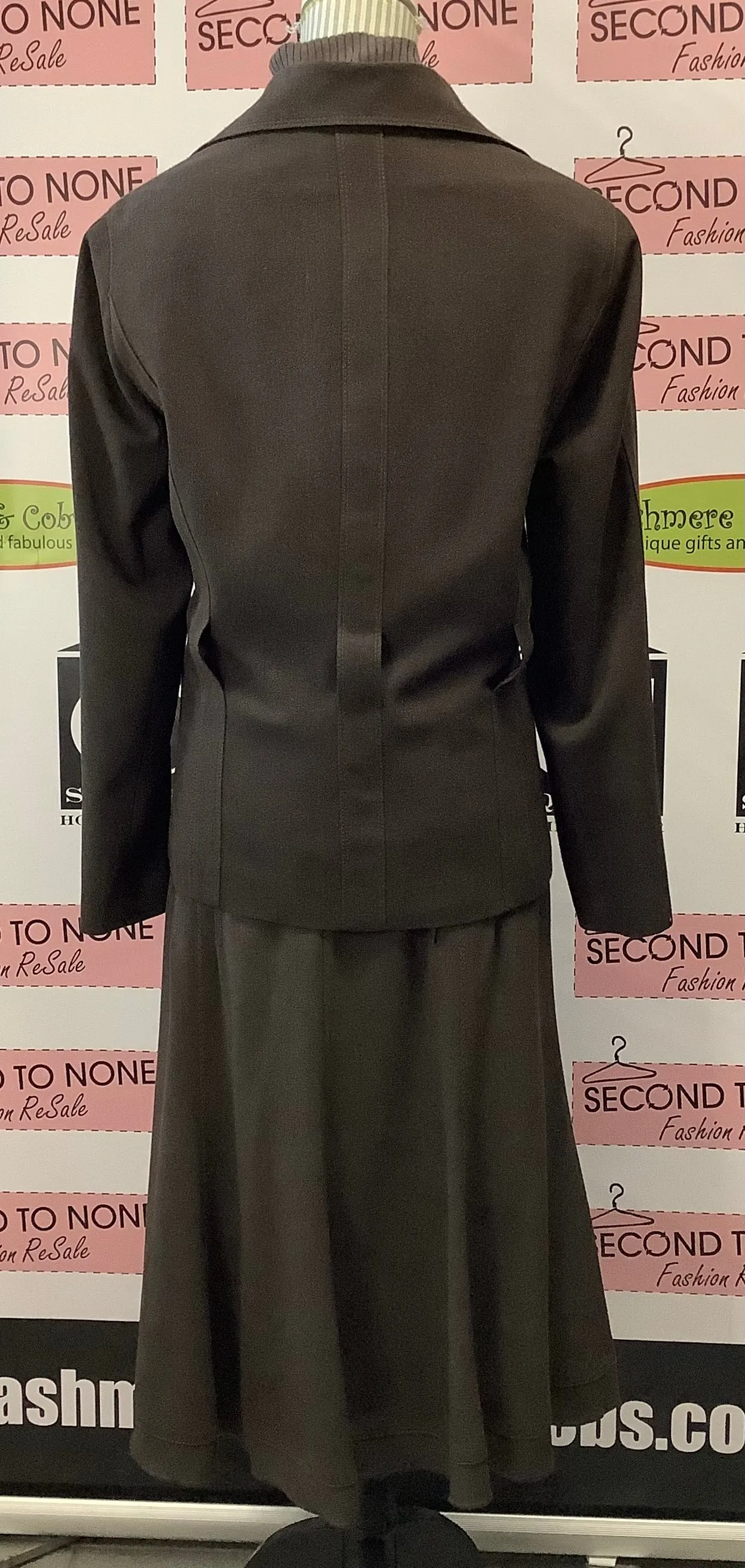 Vintage Lucien Daunois Skirt Suit (Size L/42)